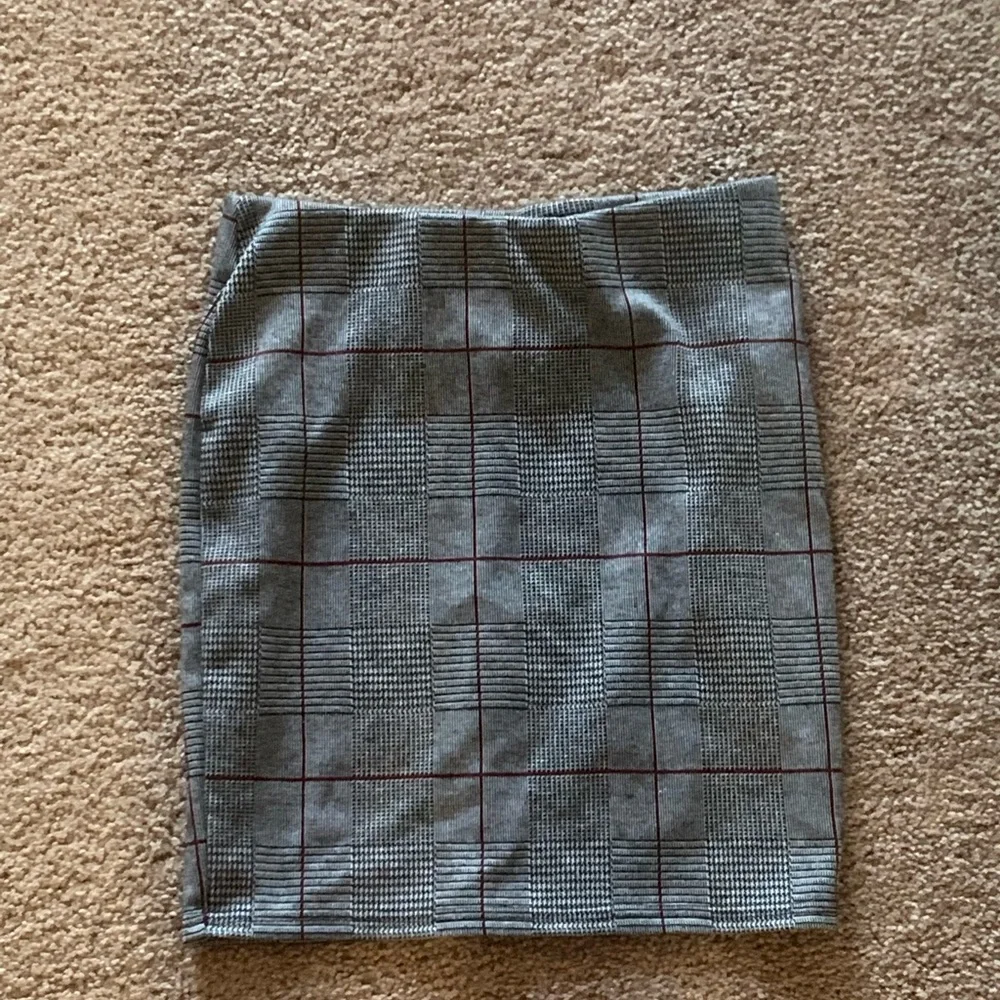 . - Picture 2 of 2